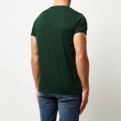 Green crew neck t-shirt